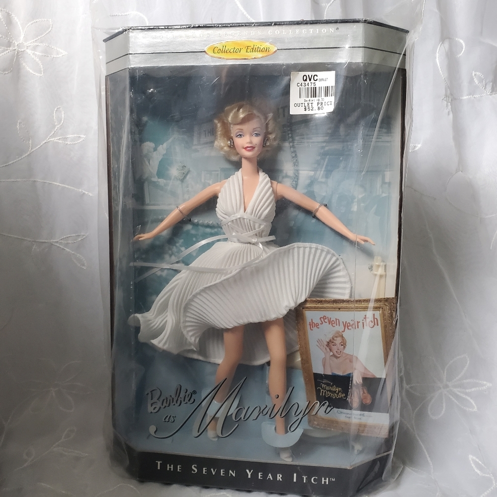 MUST GO- Barbie as Marilyn Monroe collectible New in box